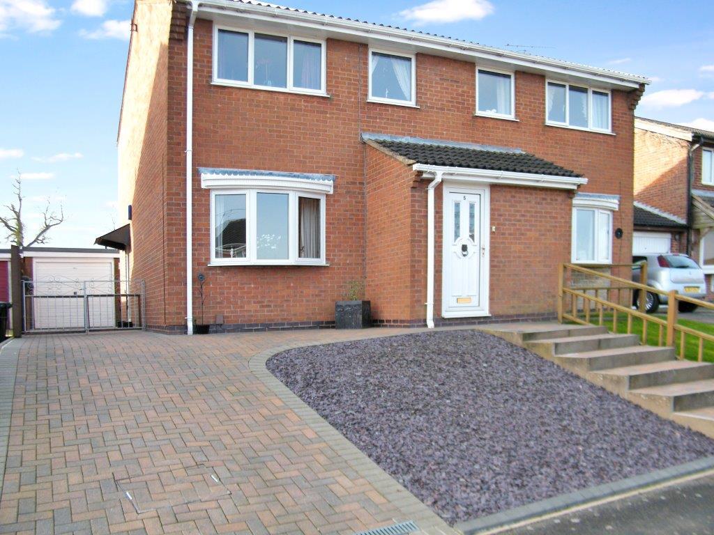 Free property report 5 Sandringham Drive, Grantham, NG31 9UD Chimnie