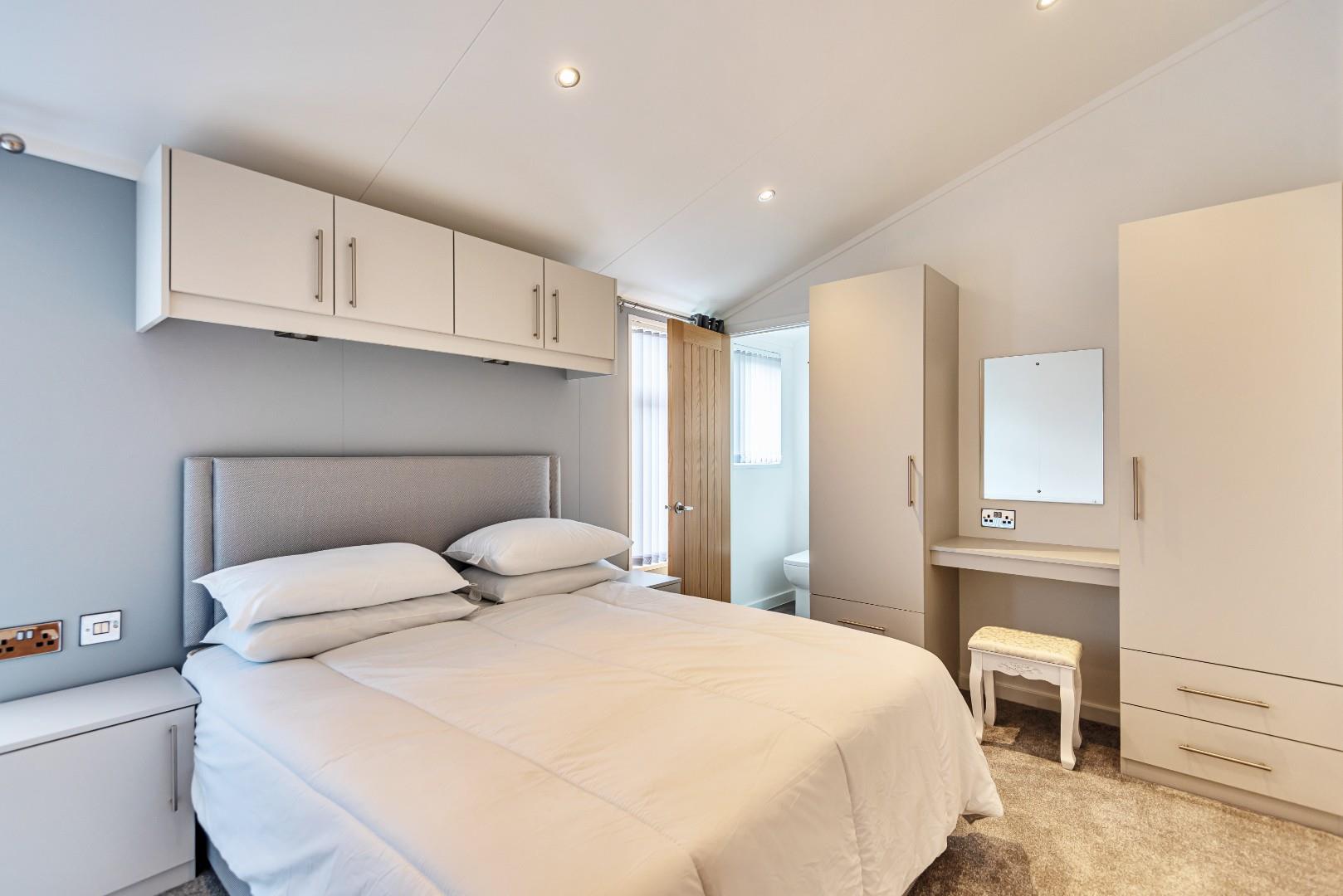 Photos of Cliffe Meadows Park, Turnham Lane, Cliffe, Selby YO8