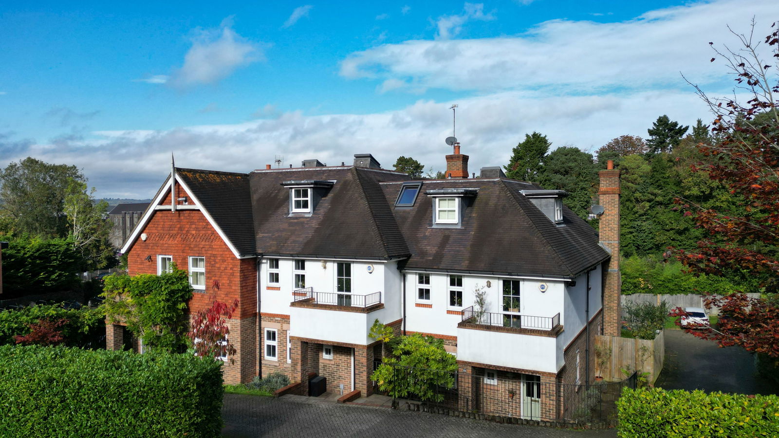 5 bedroom town house for sale 0