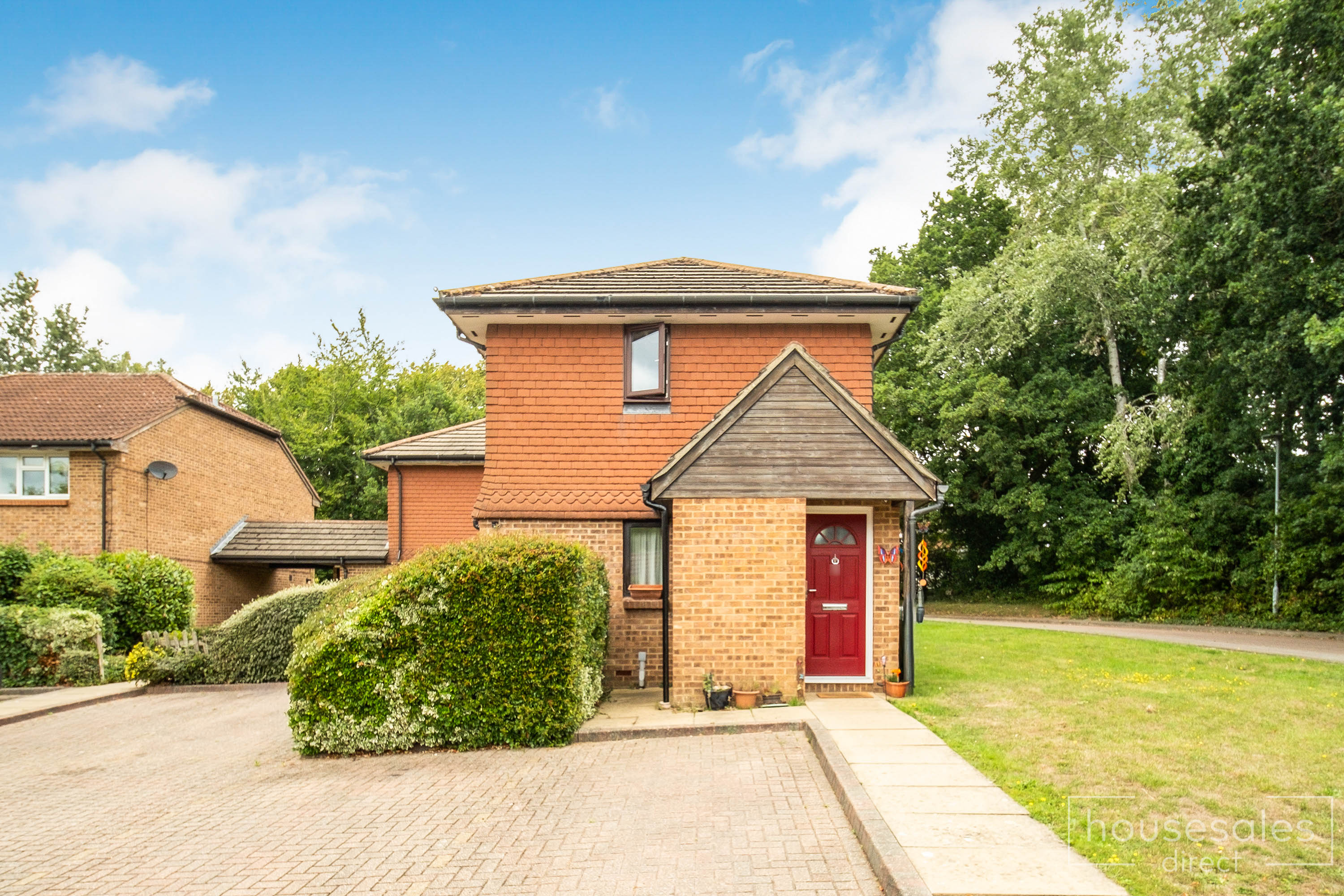 1-bed house on 43, Portia Grove, Bracknell, £175,000