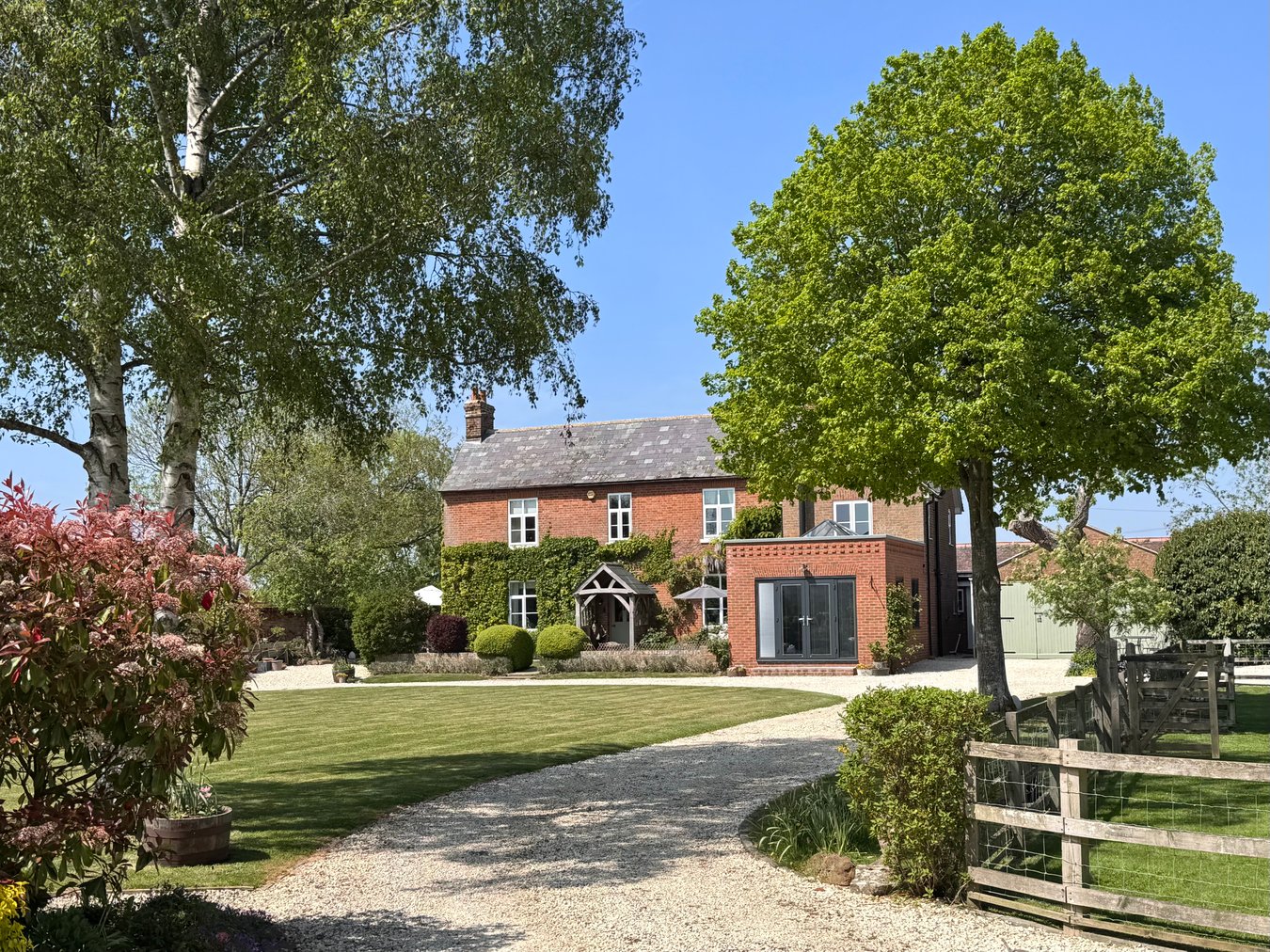 1 bedroom mews house for sale in London