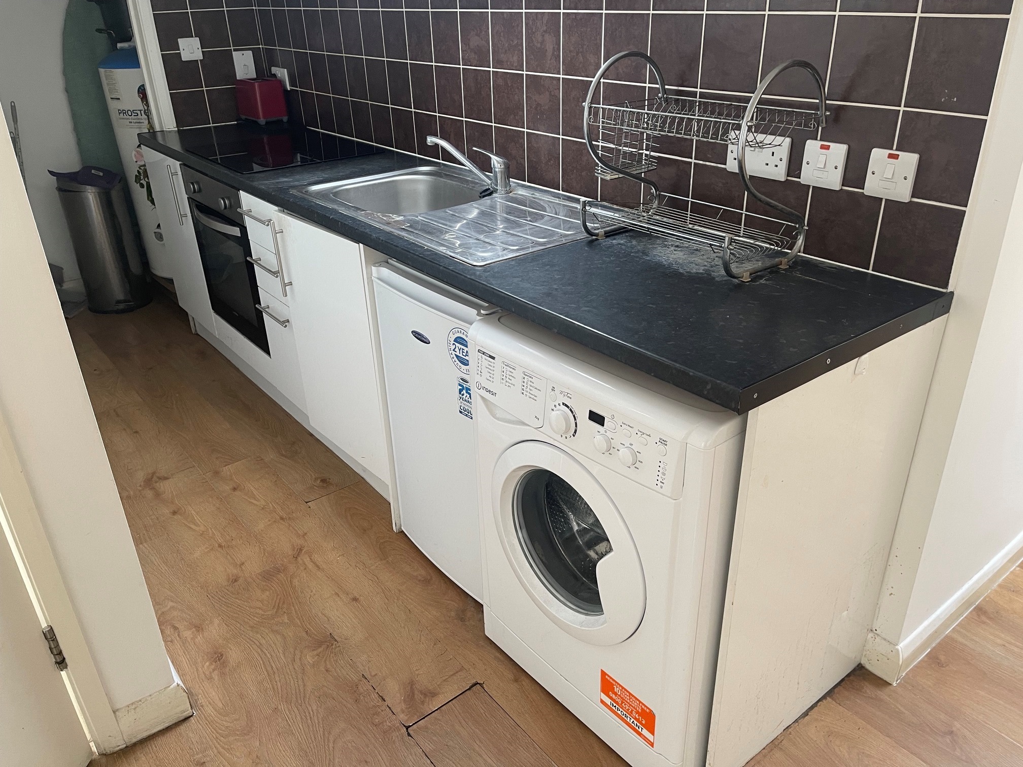 Flat 3, 114B, High Street, Watford photo 5