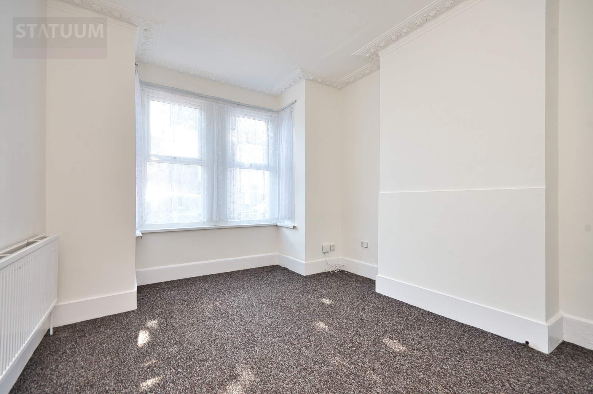 131, Shelley Avenue, London photo 4