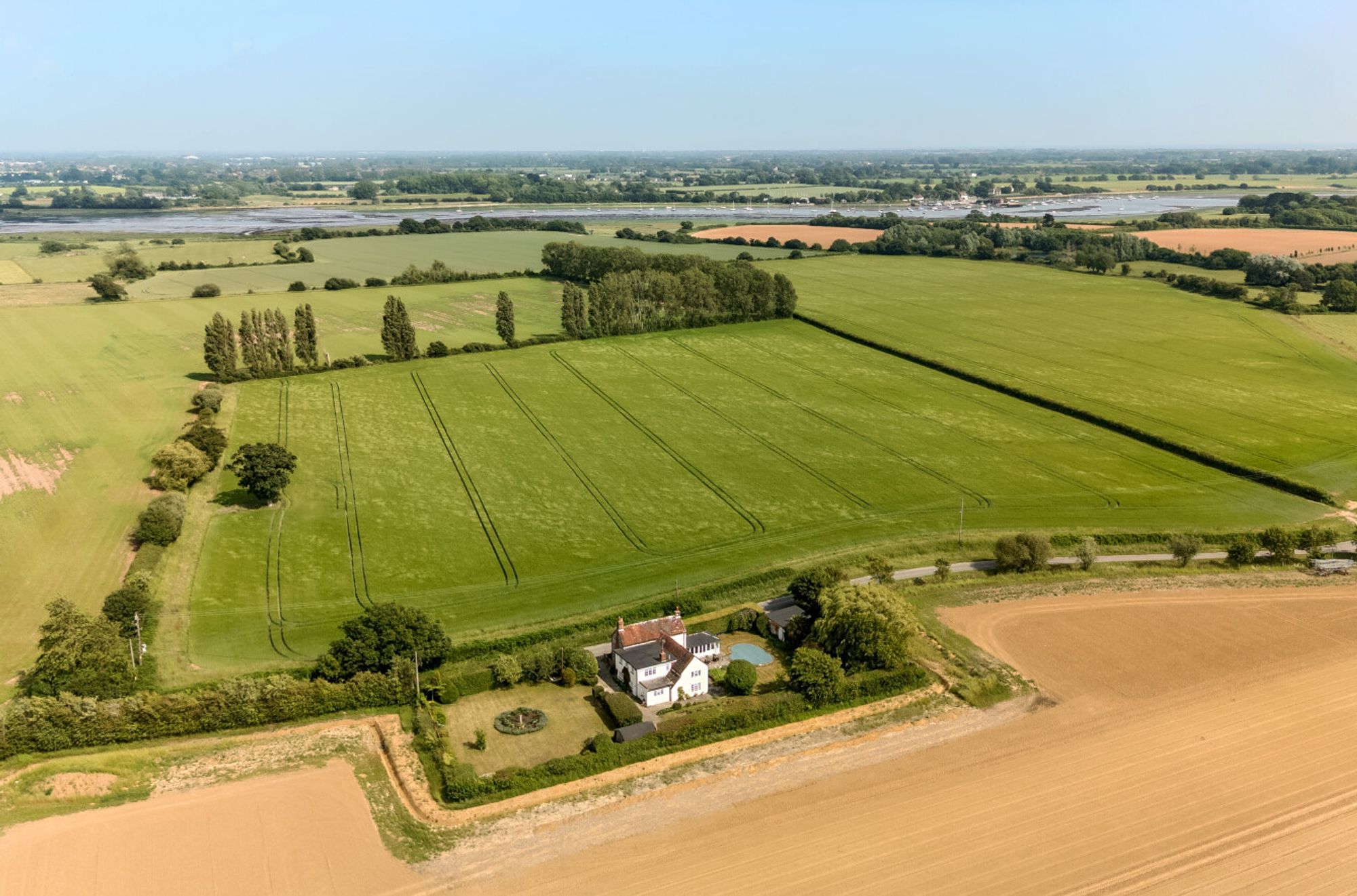 5 bedroom detached house for sale 0