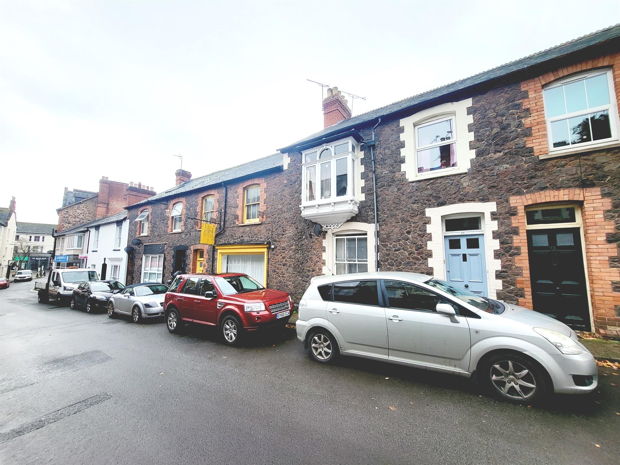 19 Holloway Street photo 2