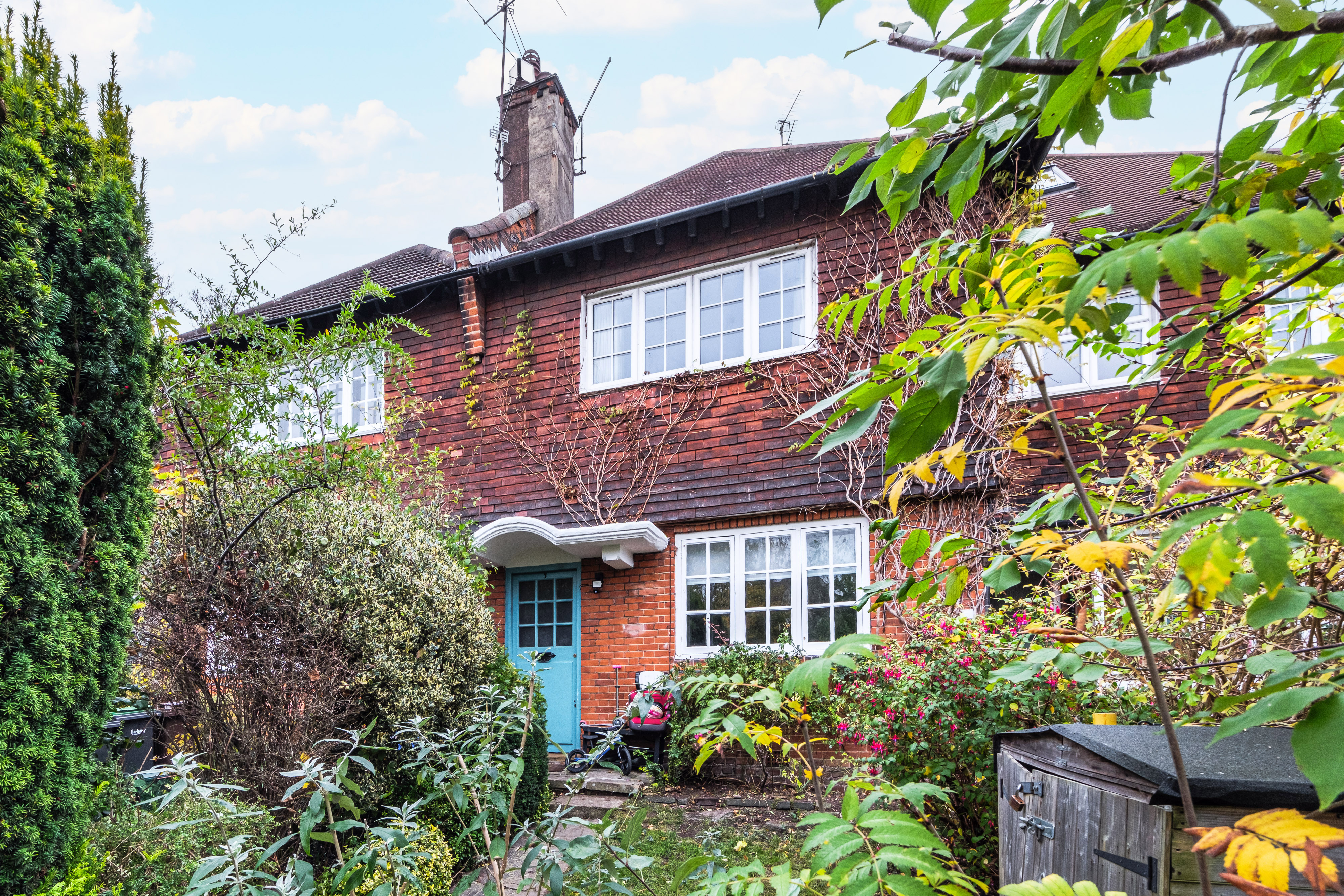 3 bedroom flat for sale 0