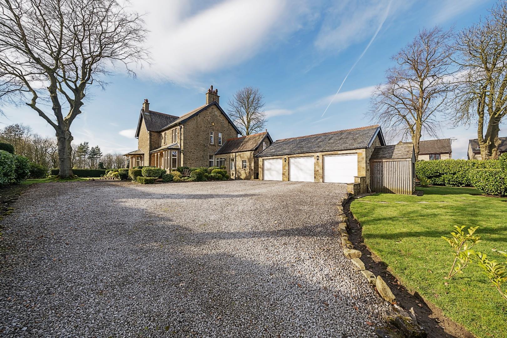 Photos of Coates Lane, Barnoldswick BB18 66848345 PrimeLocation