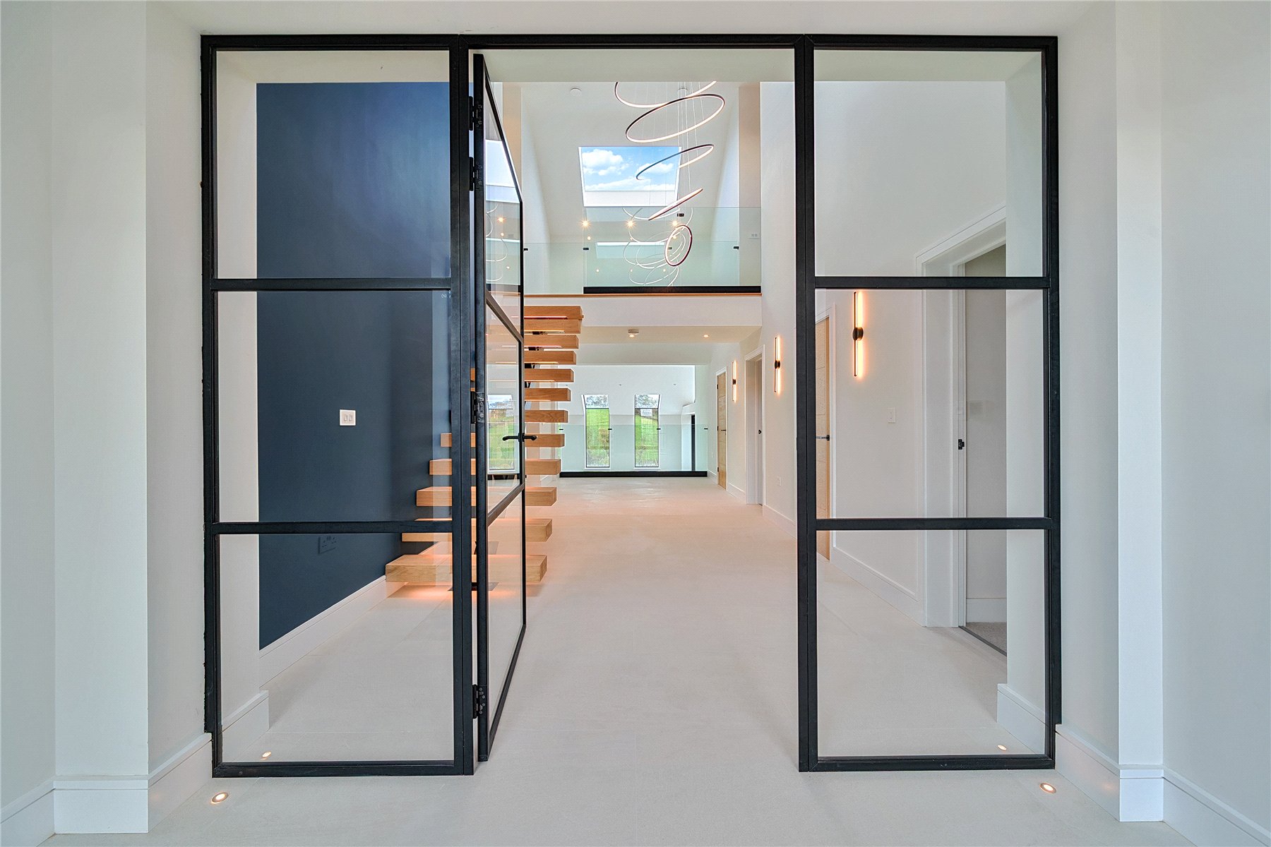 5 bedroom detached new house for sale 0