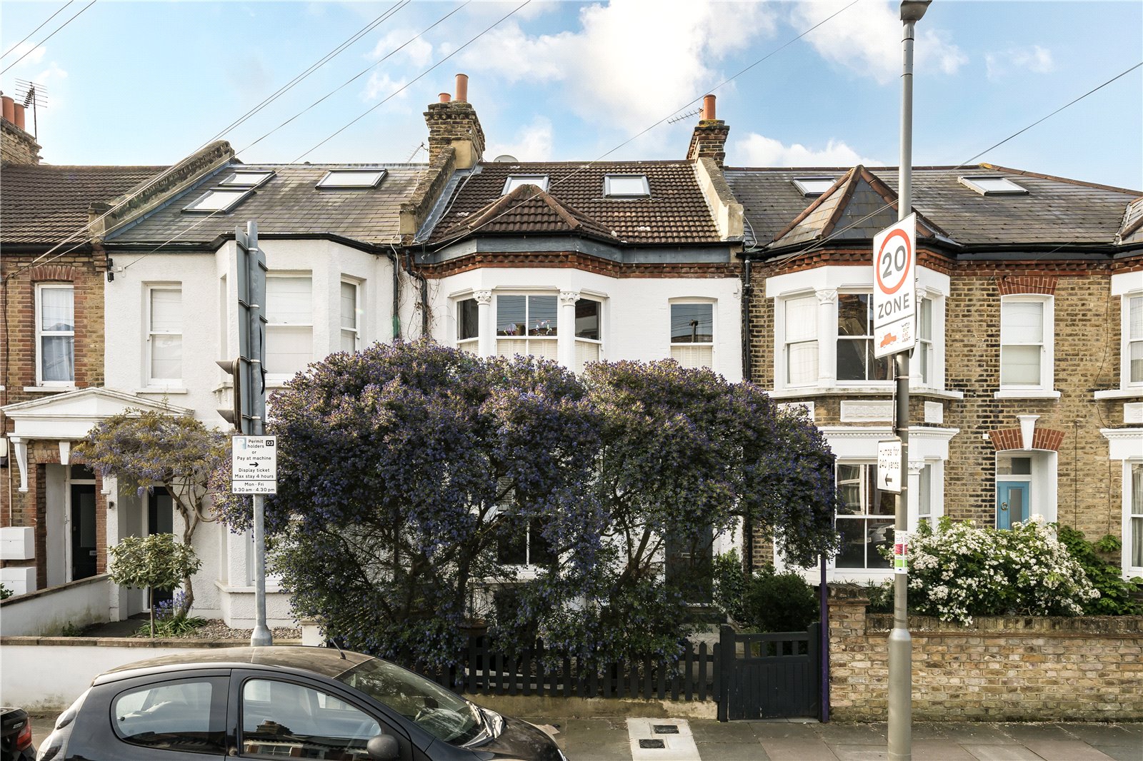 3 bedroom flat in LONDON