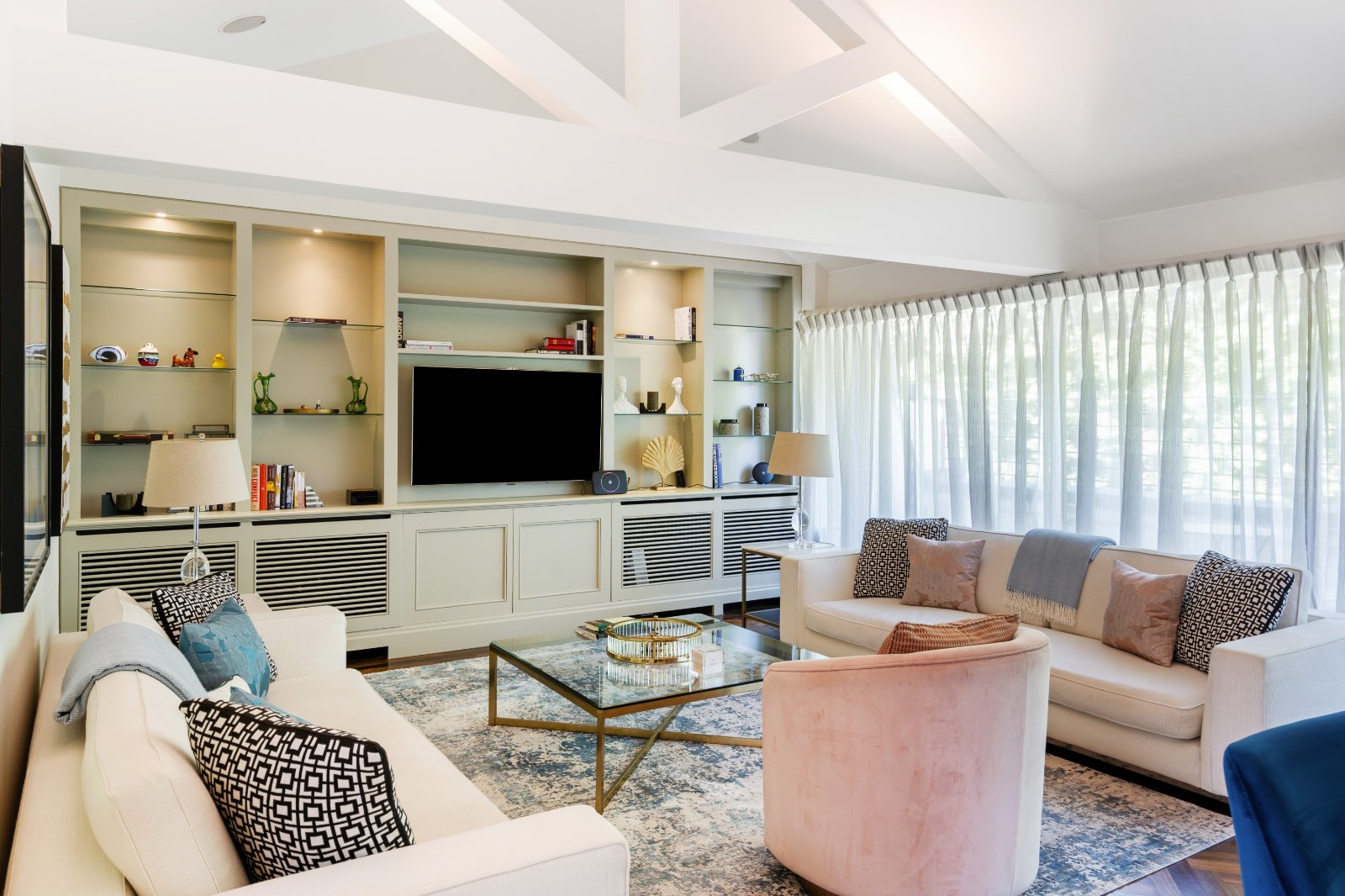 3 bedroom flat for sale 0