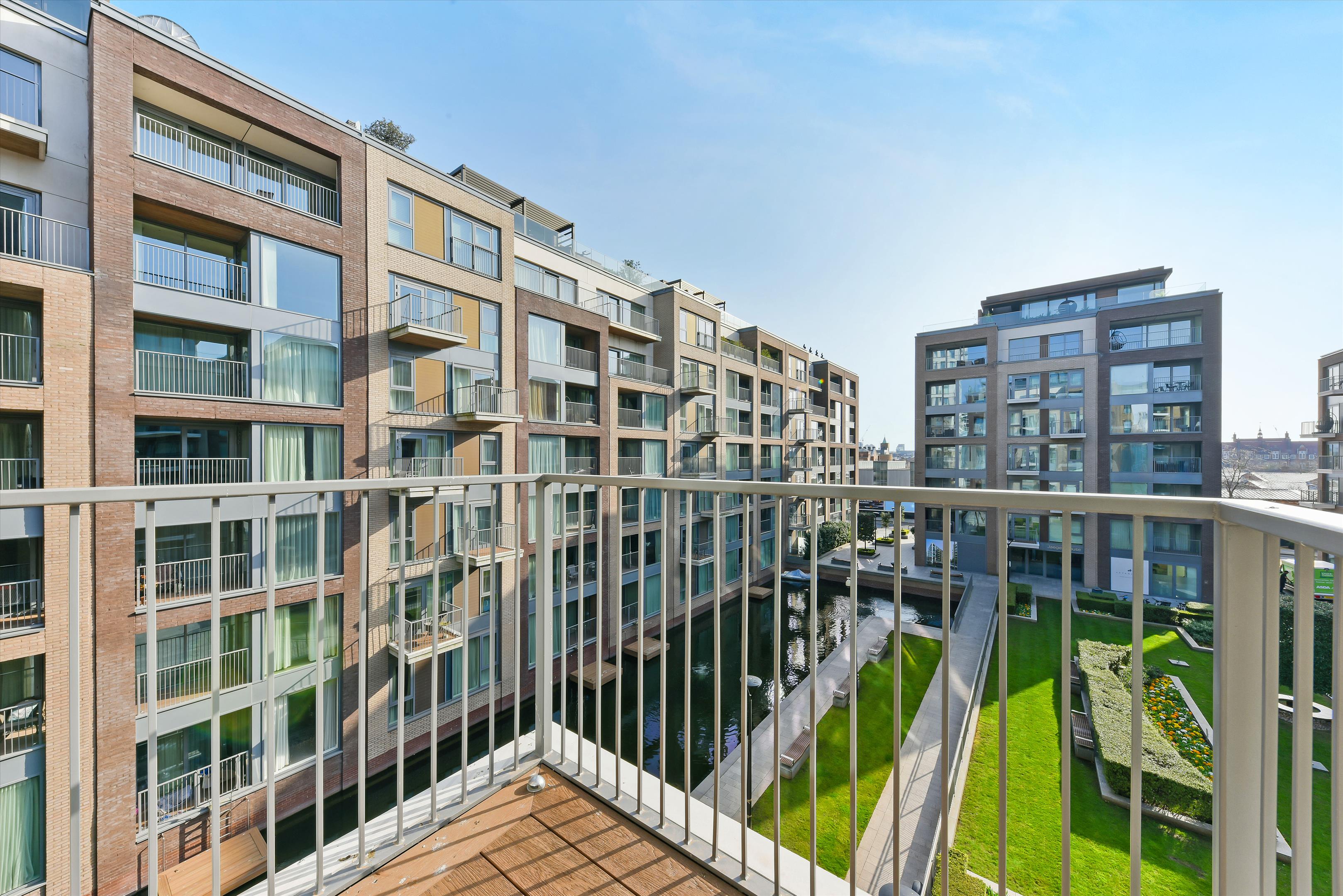 2 bedroom flat for sale 0