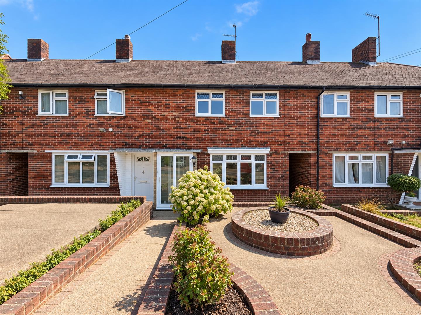 2 bed terraced house for sale