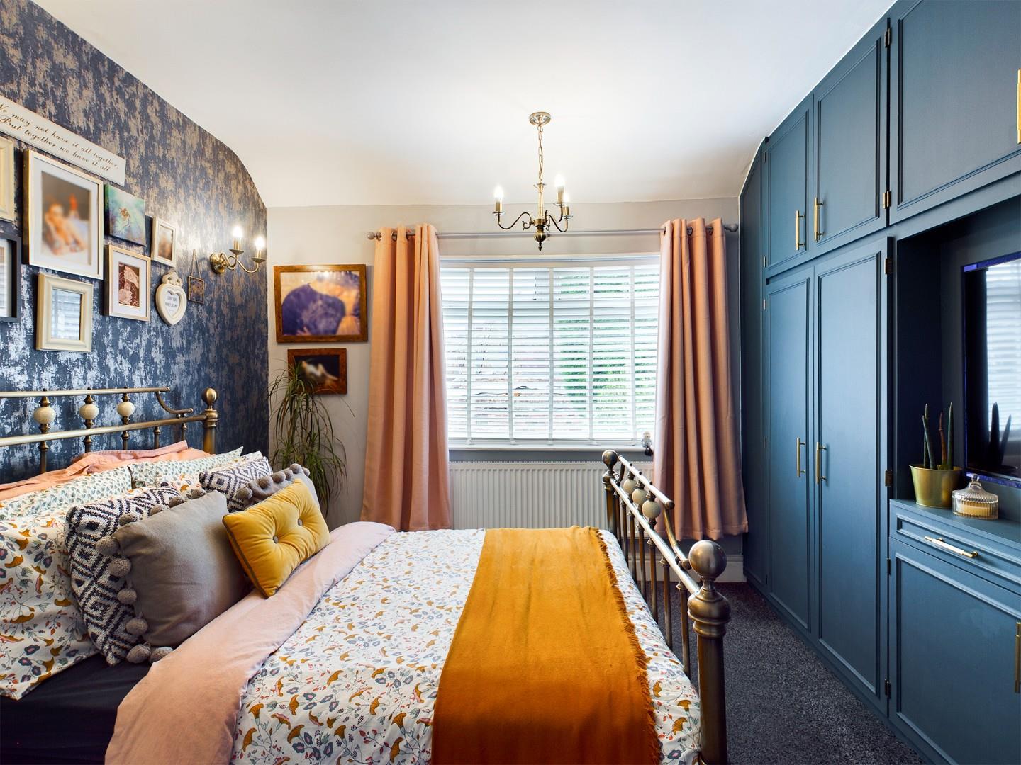 Photos of Moorland Road, Burslem, StokeOnTrent ST6 62595966