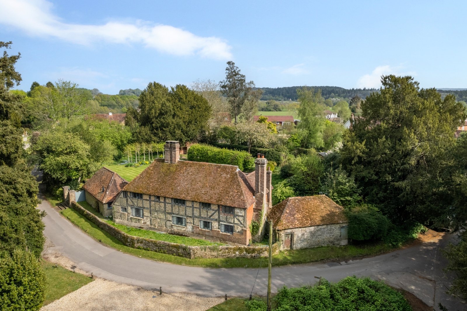 4 bedroom detached house for sale 0