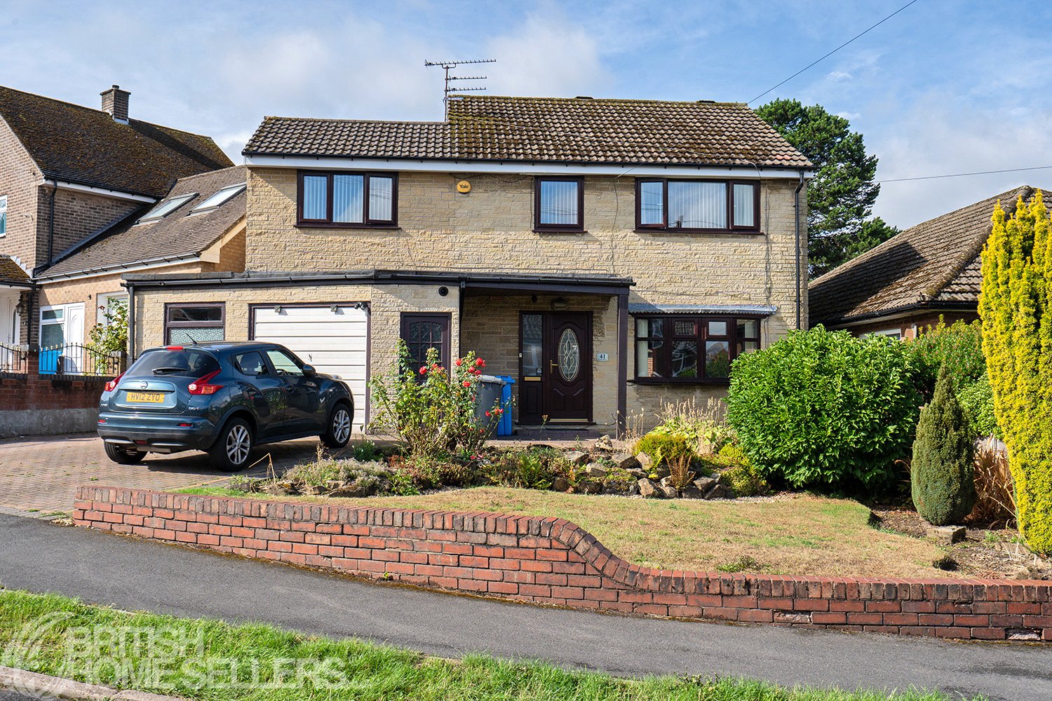 3 bed detached house for sale