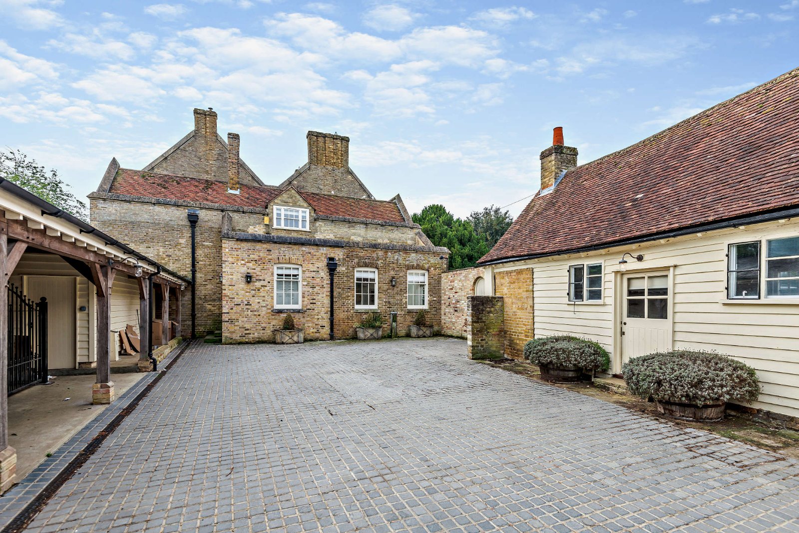 Photos of Thrimley Lane, Farnham, Stortford, Hertfordshire