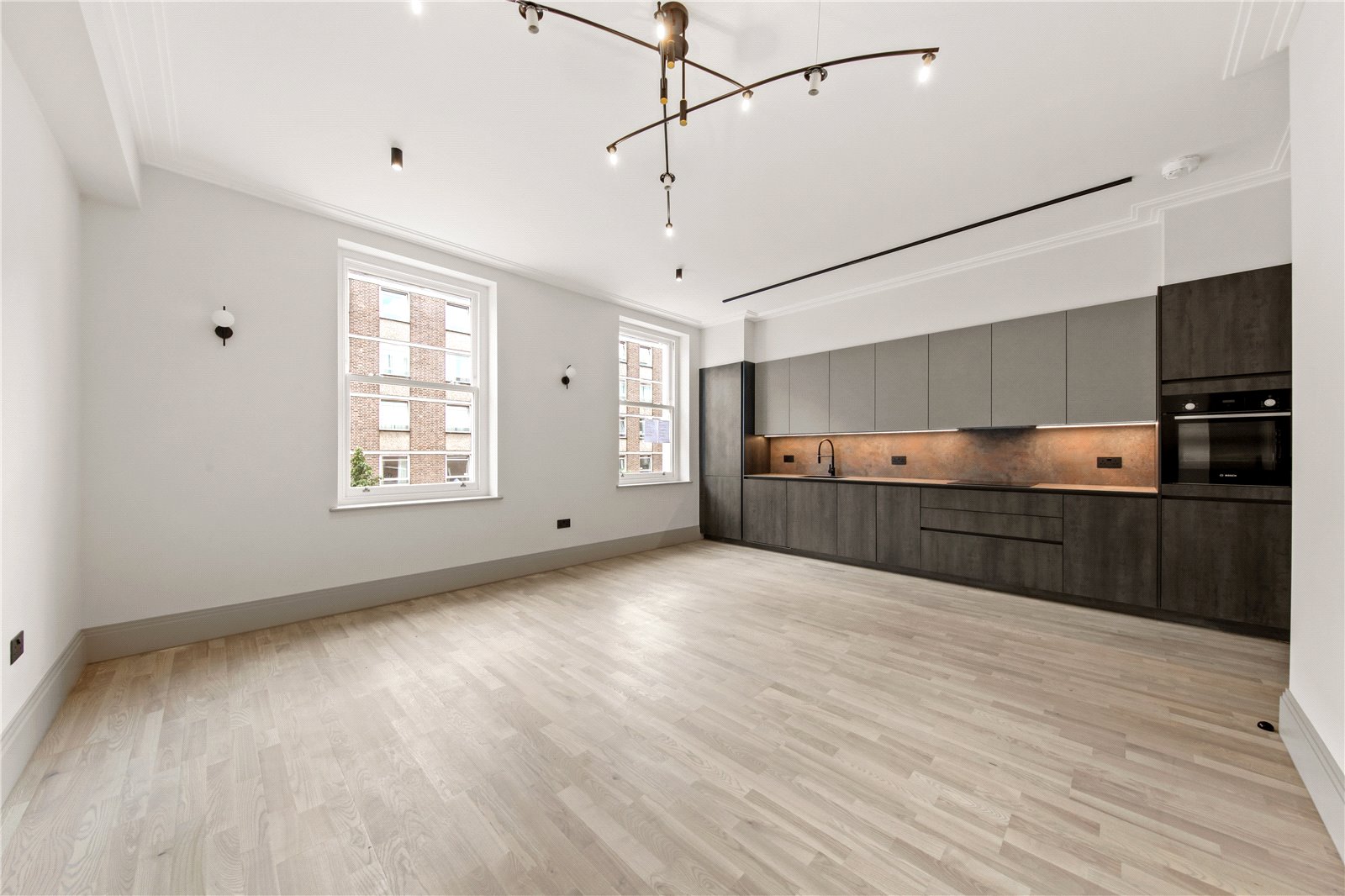 3 bedroom maisonette for sale 0