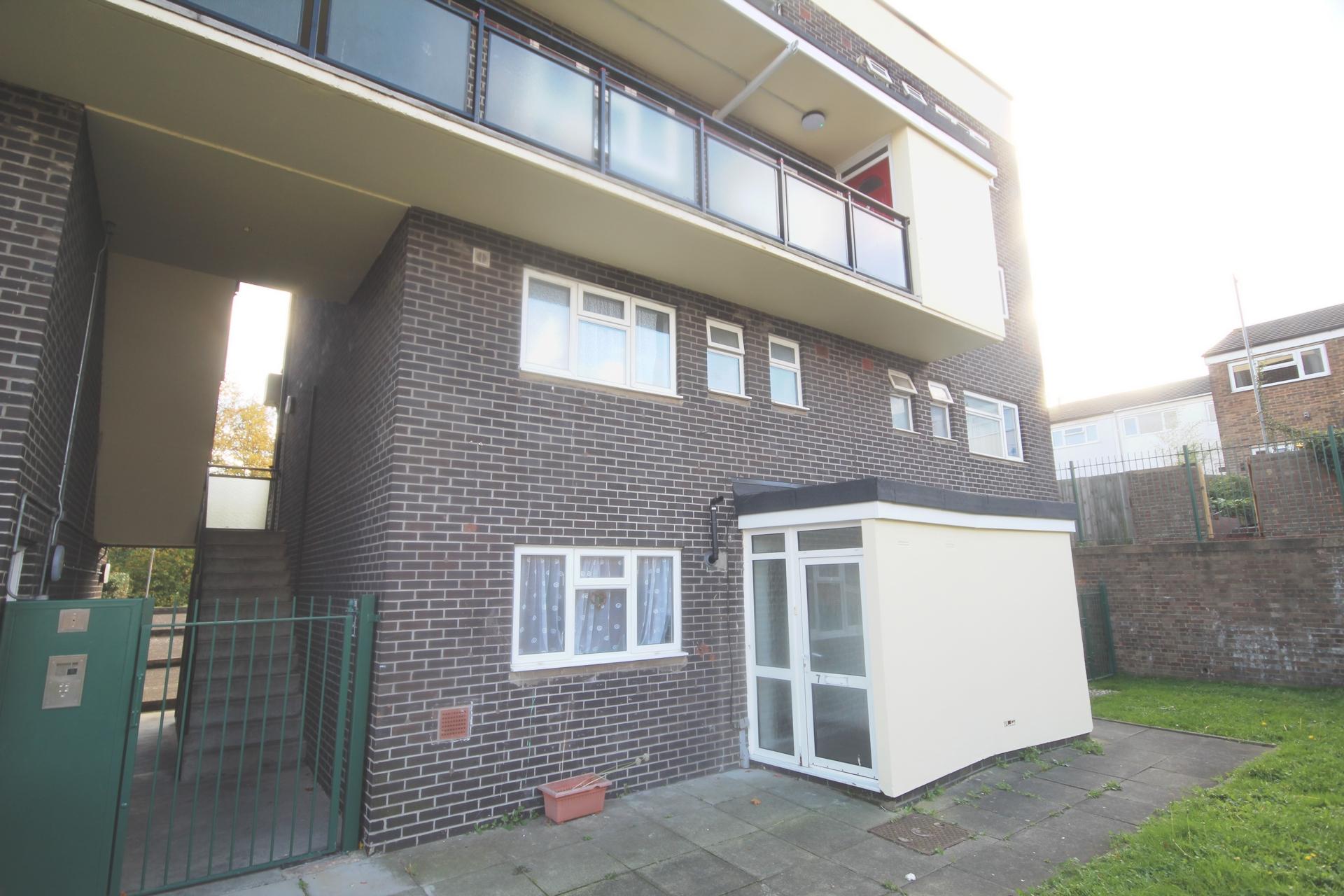 Photos of Shipwrights Avenue, Chatham ME4 49016455 PrimeLocation