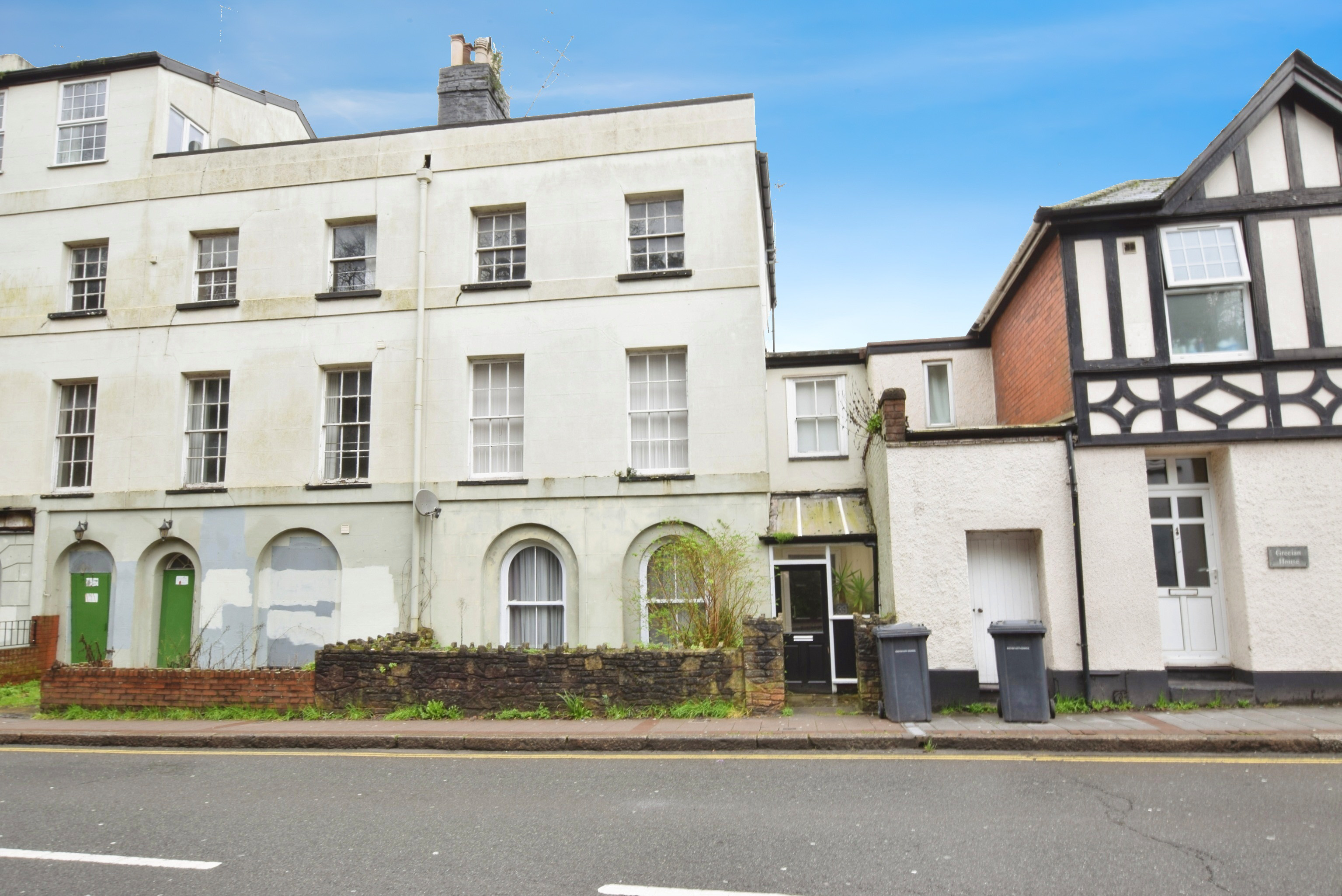 Flat 4, 39, New North Road, Devon, England photo 5