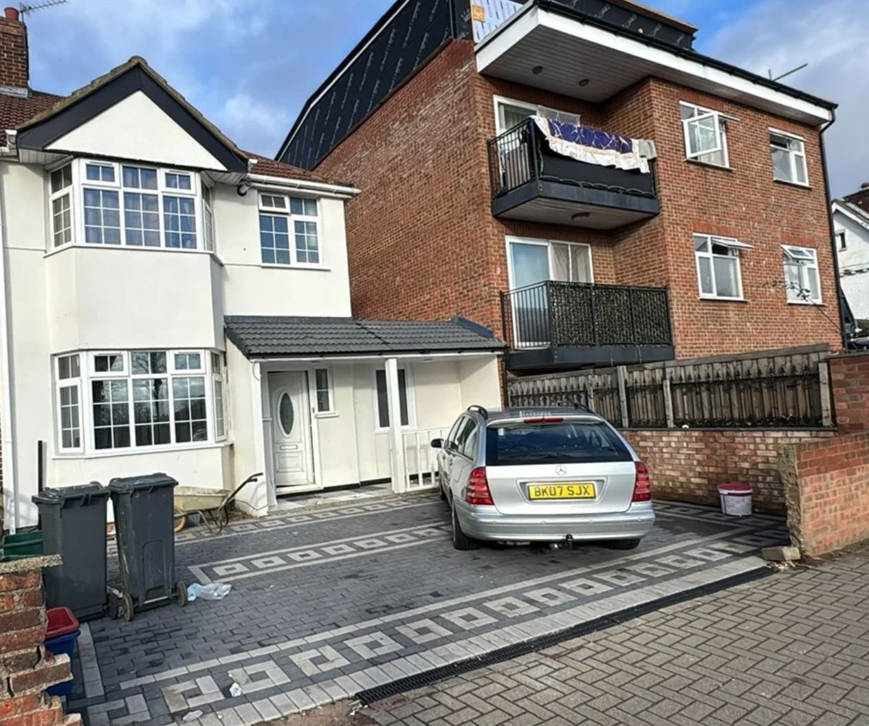 325, Staines Road, Hounslow photo 4