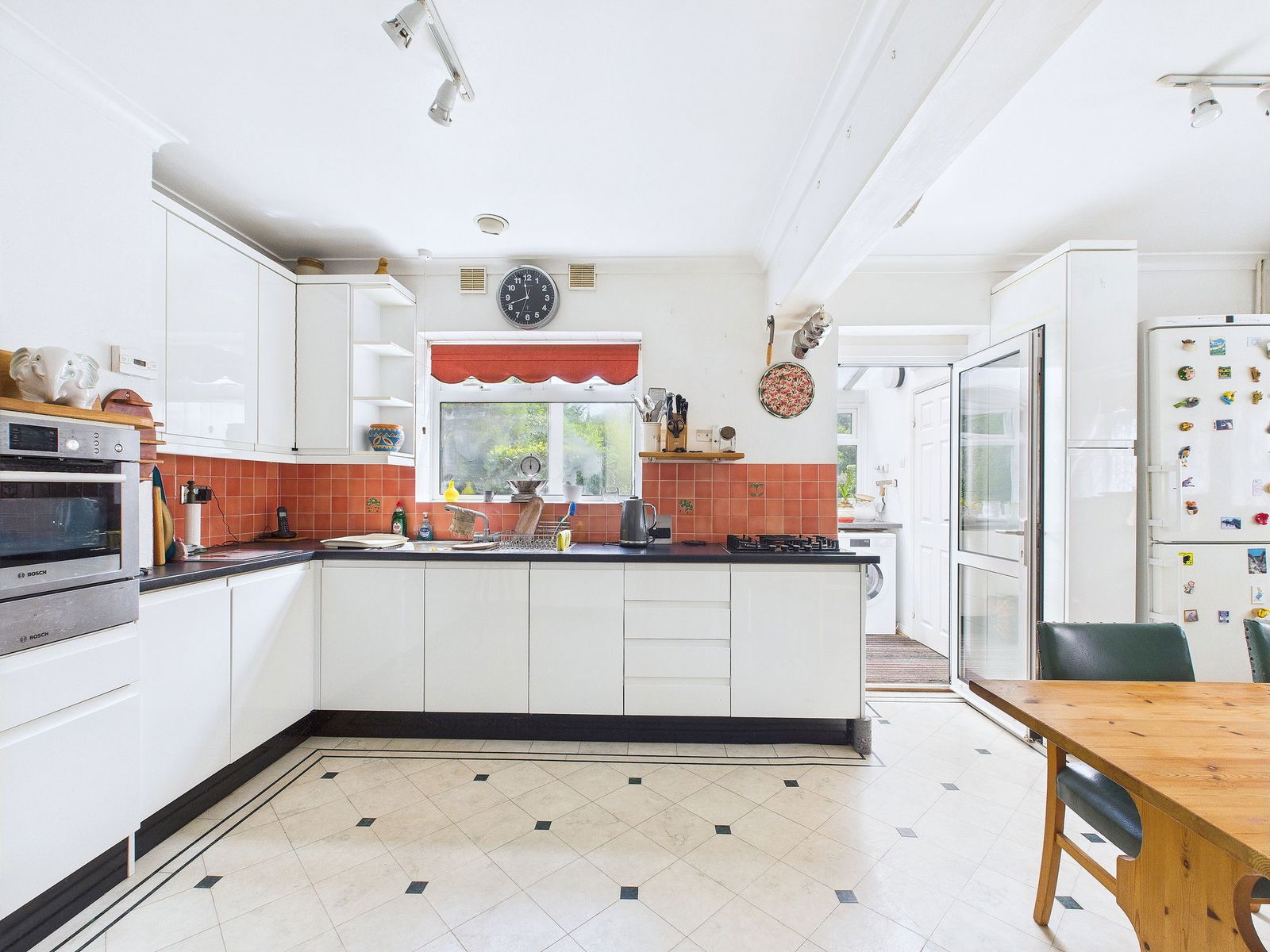 4 bedroom semi-detached house for sale 0