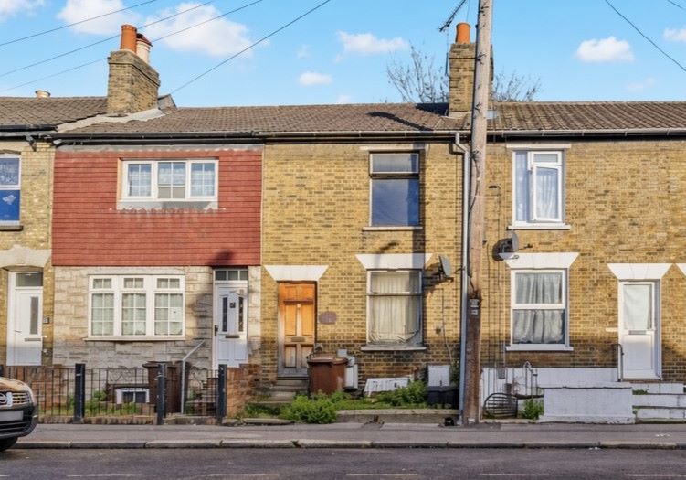 Luton Road, Chatham photo 2