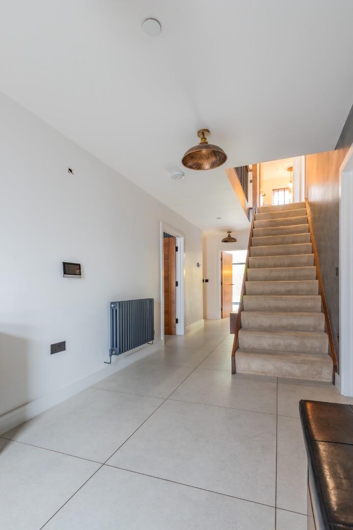 6 bedroom detached new house for sale 0