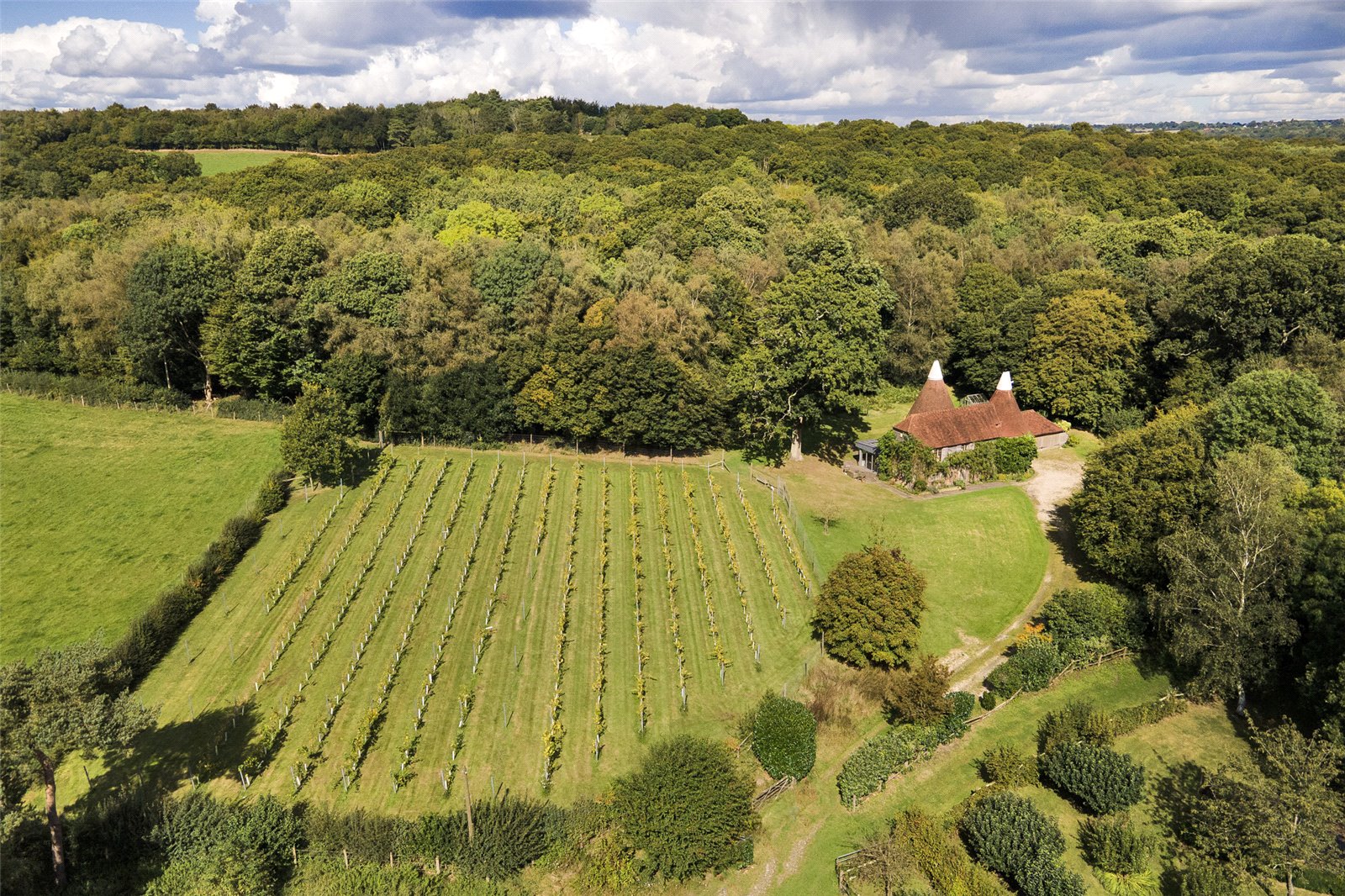 5 bedroom detached house for sale 0