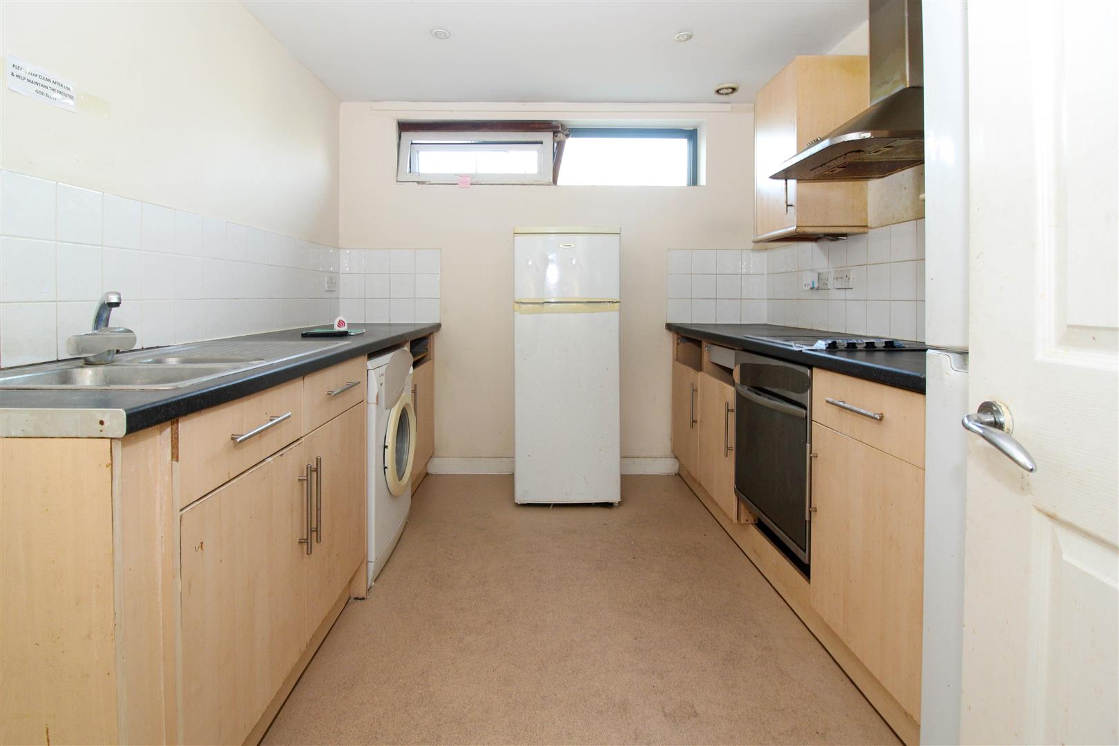Flat 11 Silver Court, Reform Row, London photo 4