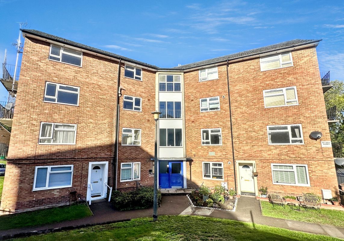 Hunters Hill, Reading photo 3