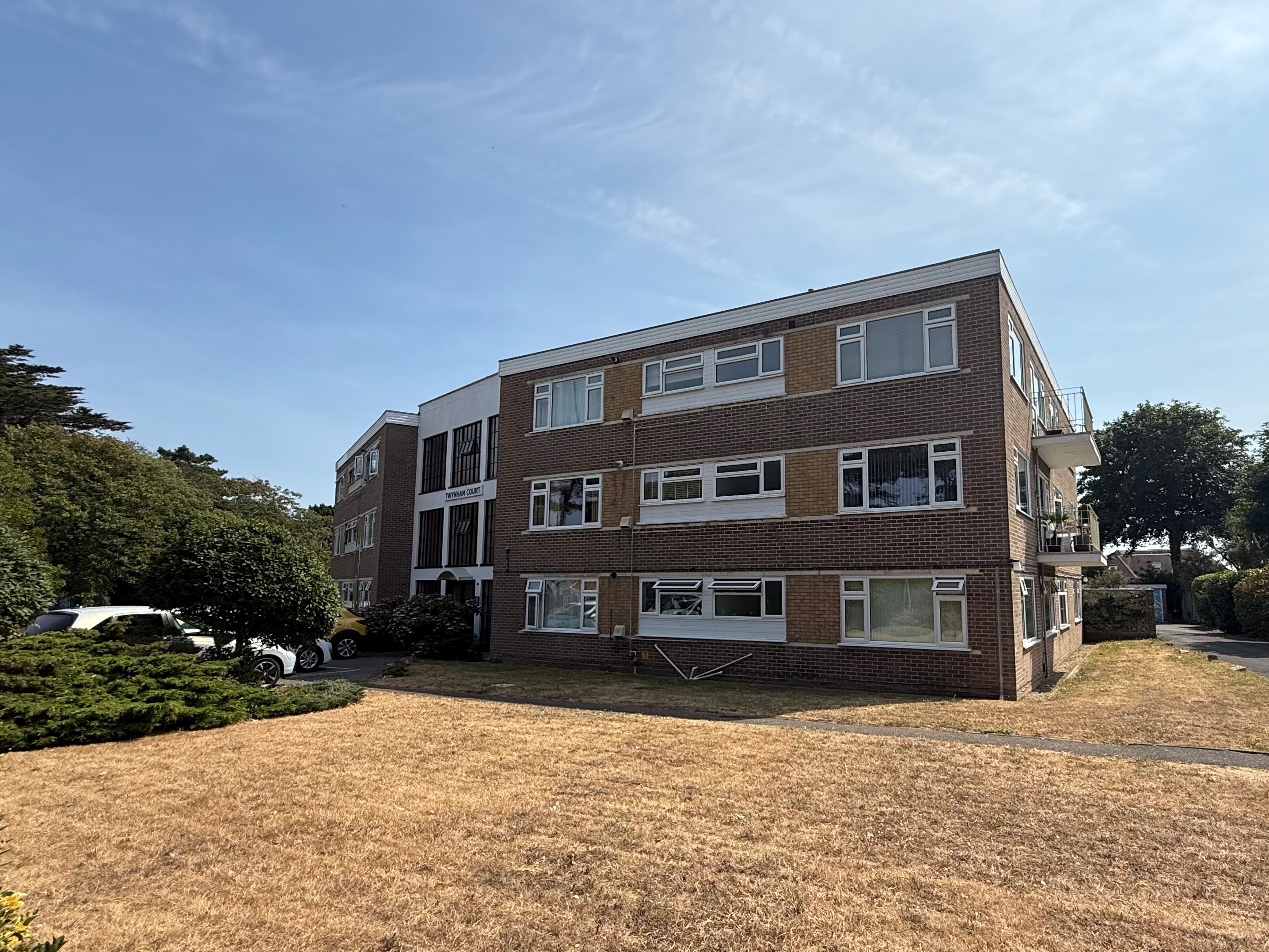 51, Bournemouth photo 2