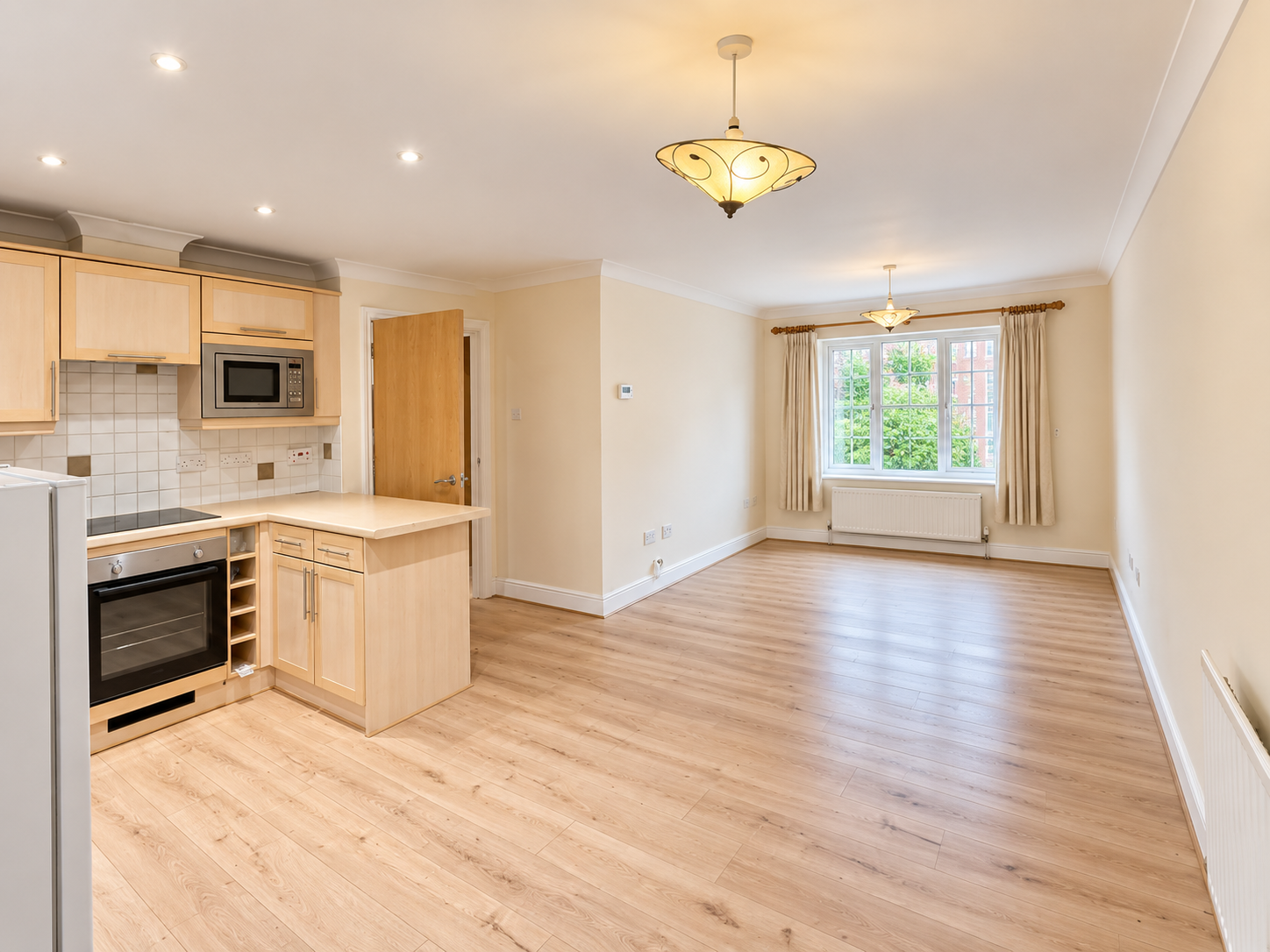 Flat 12, Claredon Court, 1, Pollard Road, Morden photo 5