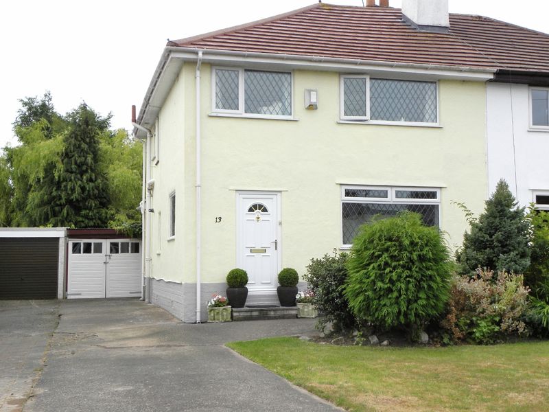 Free property report 13 Rosemead Avenue, Pensby, CH61 9NN Chimnie