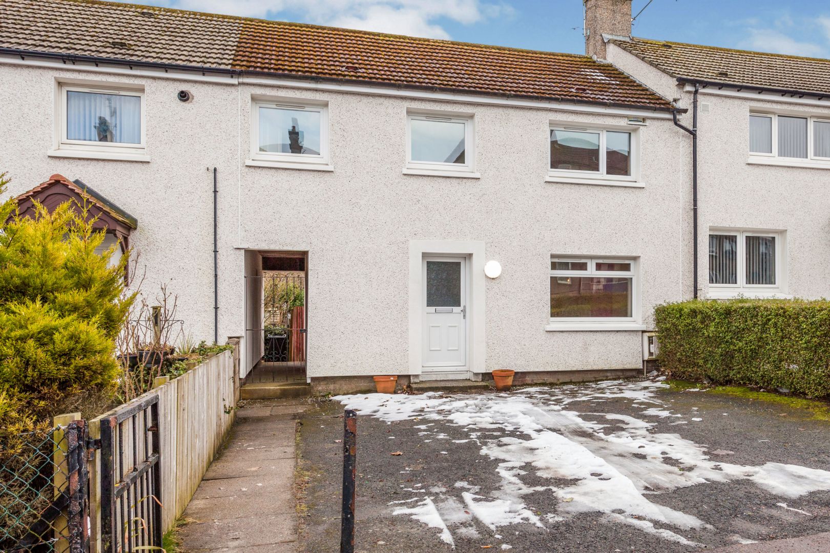 Free property report 9 Heathryfold Circle, Aberdeen, AB16 7DQ Chimnie