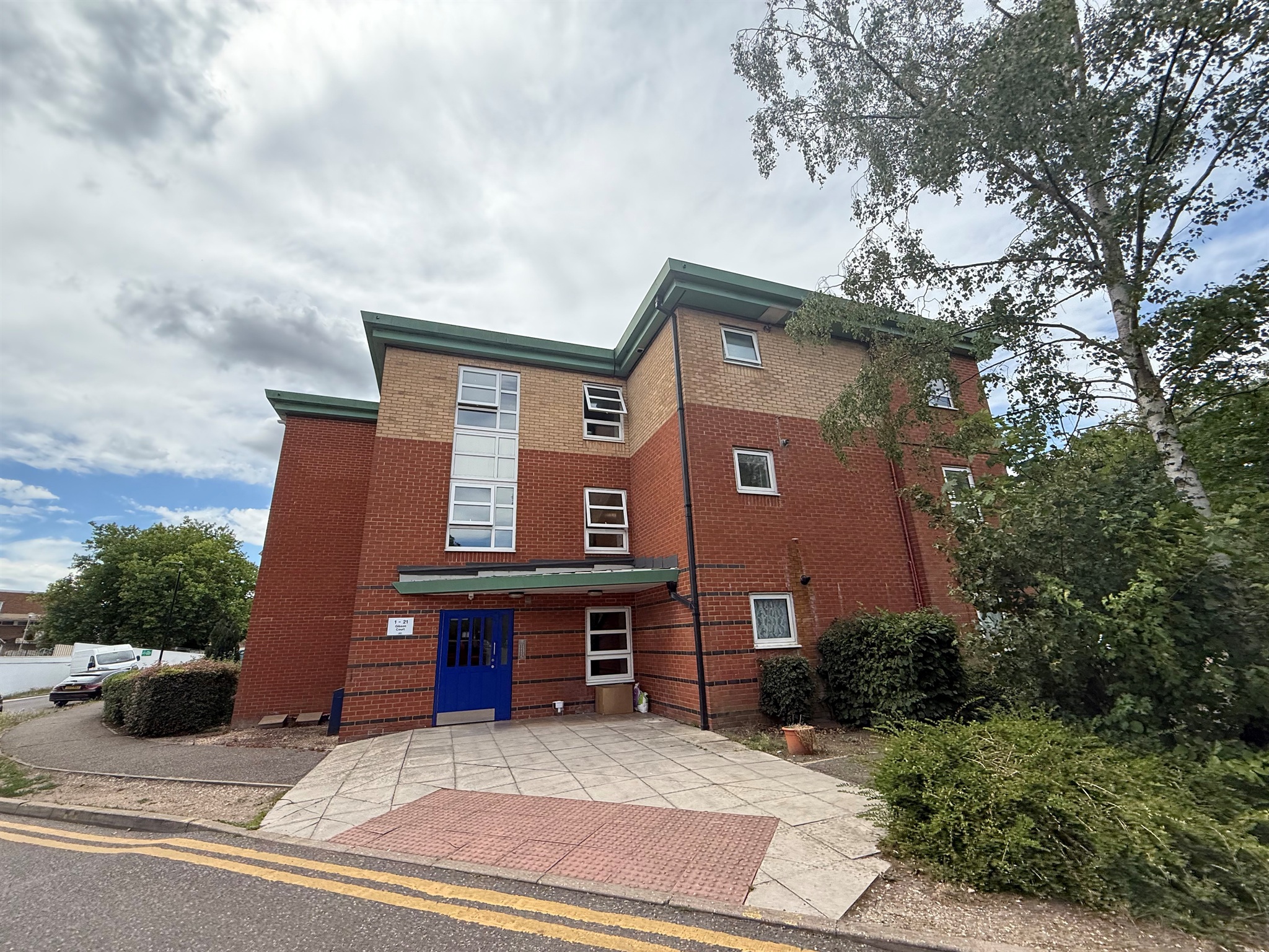 Flat 8, Gibson Court, Bishopsfield, Harlow photo 2