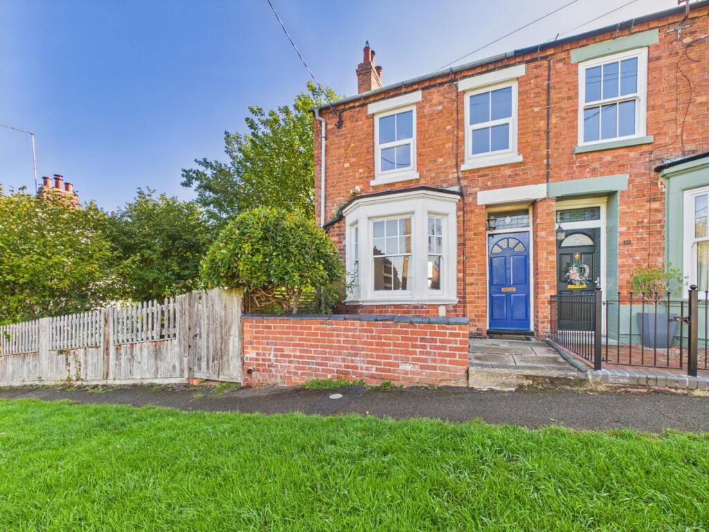 2 bed end terrace house for sale