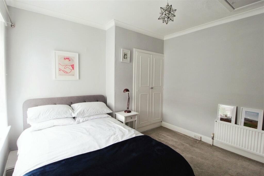 45 Holmwood Road, Enfield photo 4