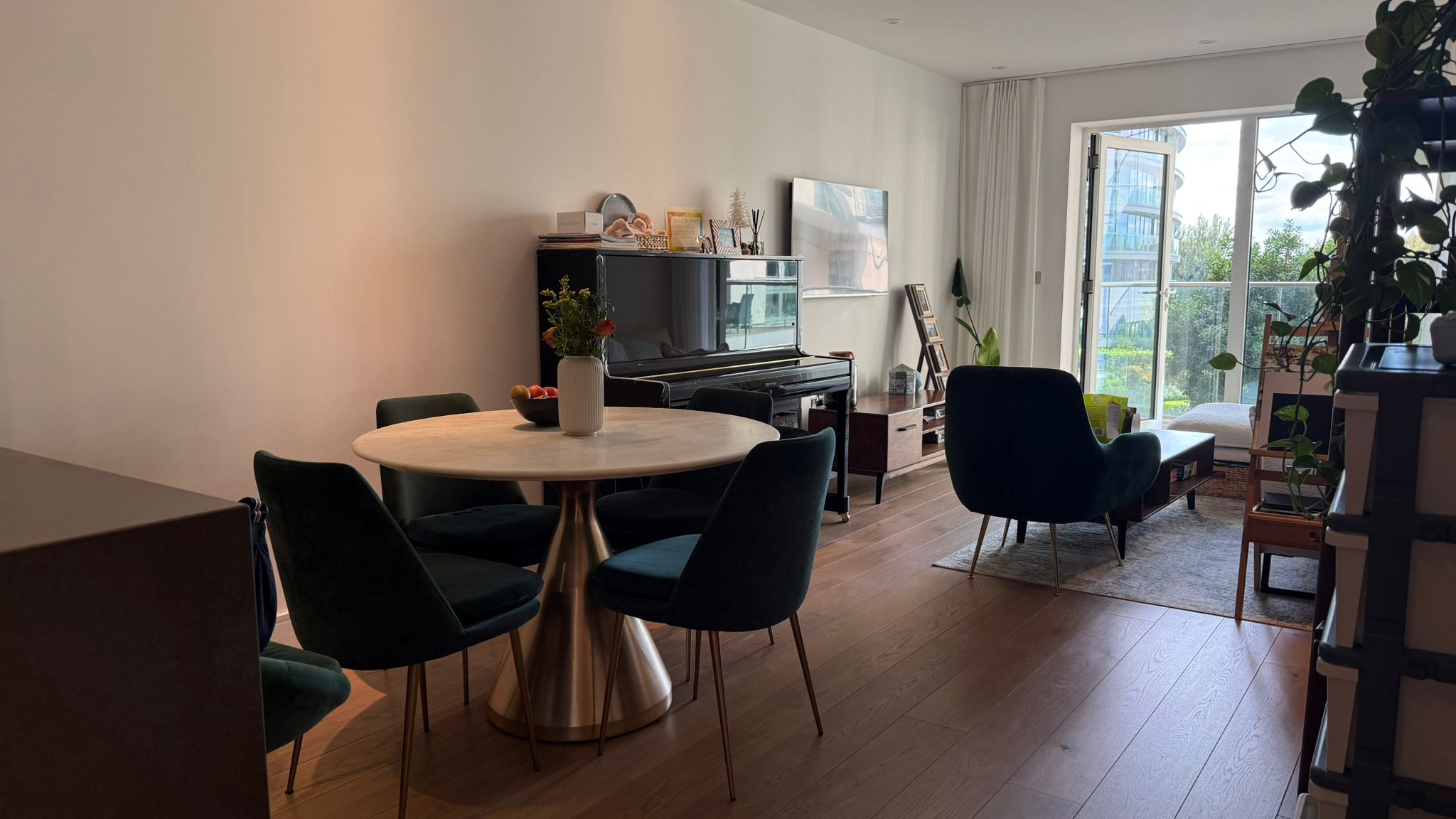 2 bedroom flat for sale 0