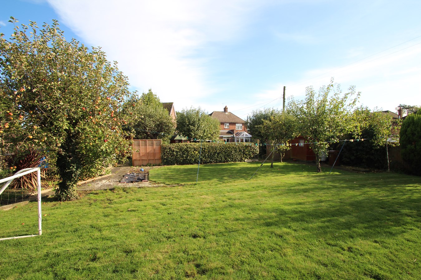 Free property report 6 Lockington Close, Stowmarket, IP14 1BH Chimnie