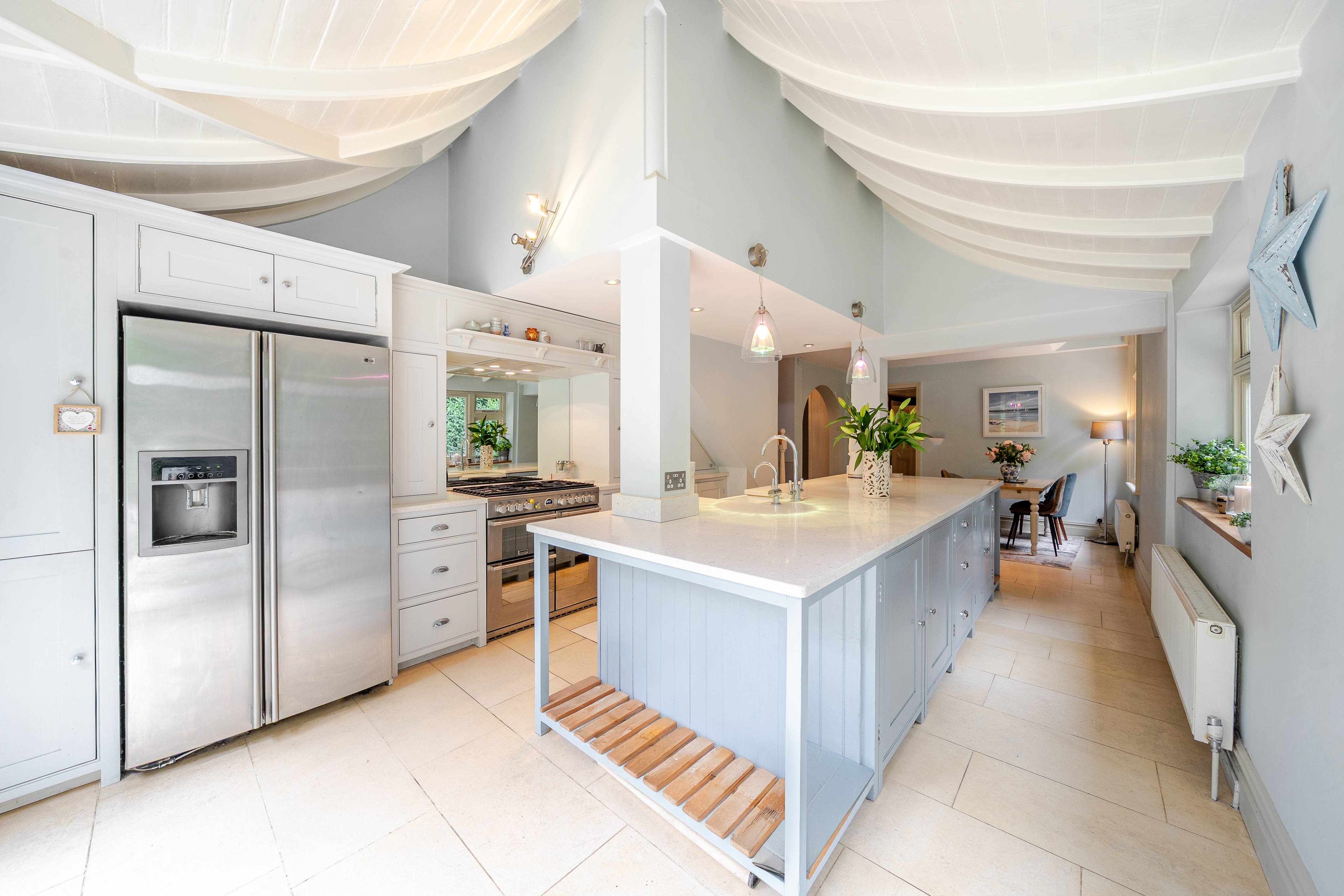 4 bedroom semi-detached house for sale 0