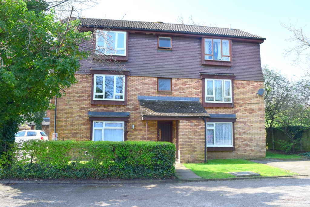 Hambledon Close, London photo 2