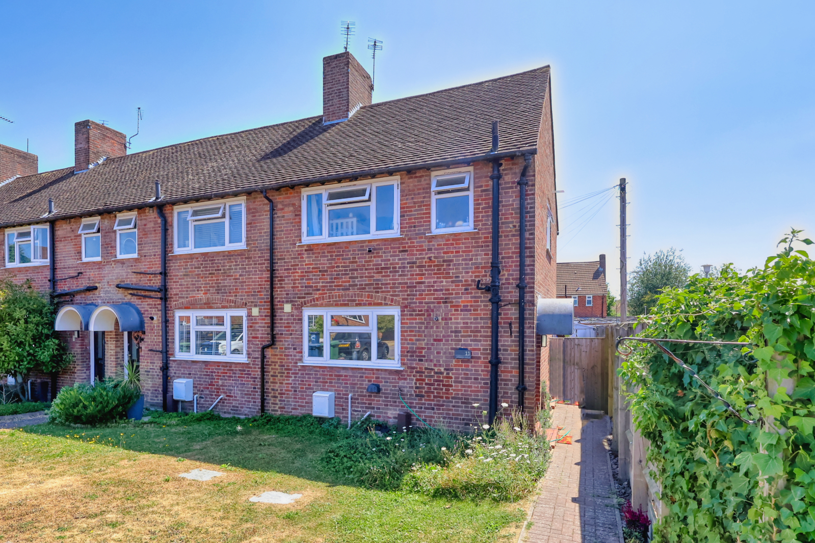 11, Woodcock Avenue, High Wycombe photo 4