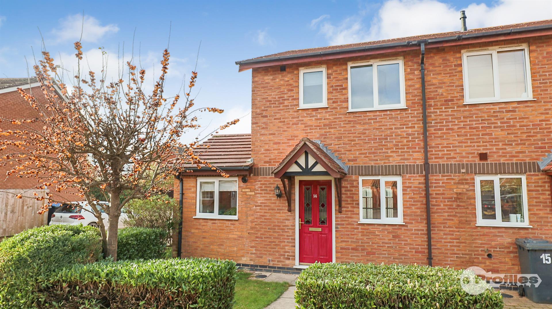 2-bed house on 14, Freswick Close, Hinckley, £200,000