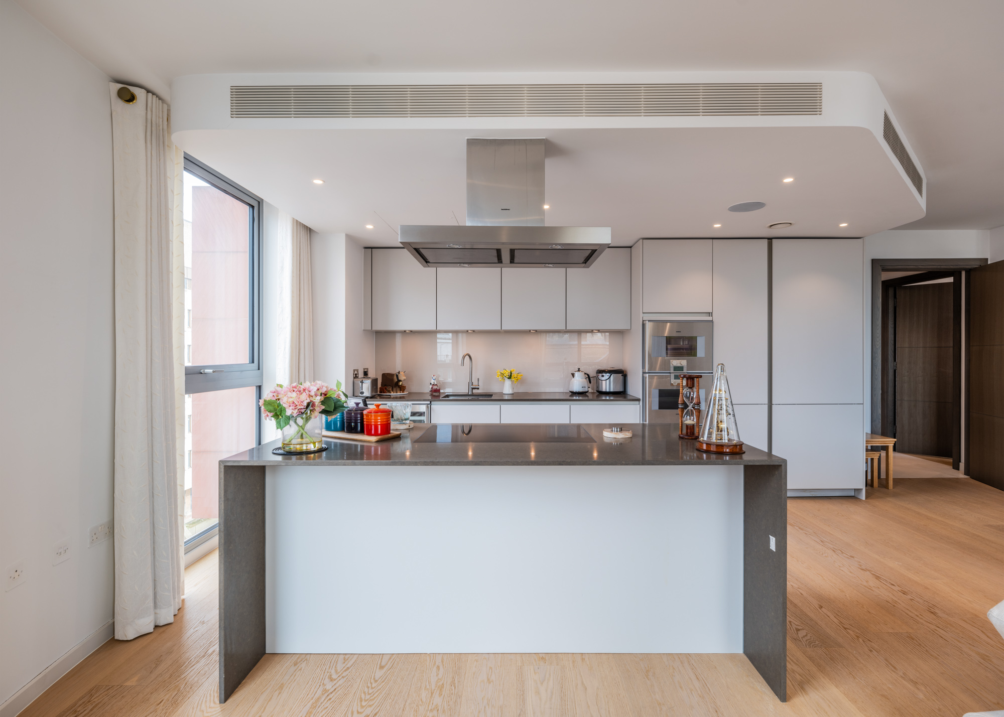 3 bedroom flat for sale 0