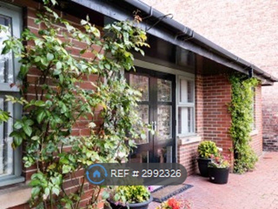 Rosies Cottage, A Albert Terrace, Middlesbrough photo 5