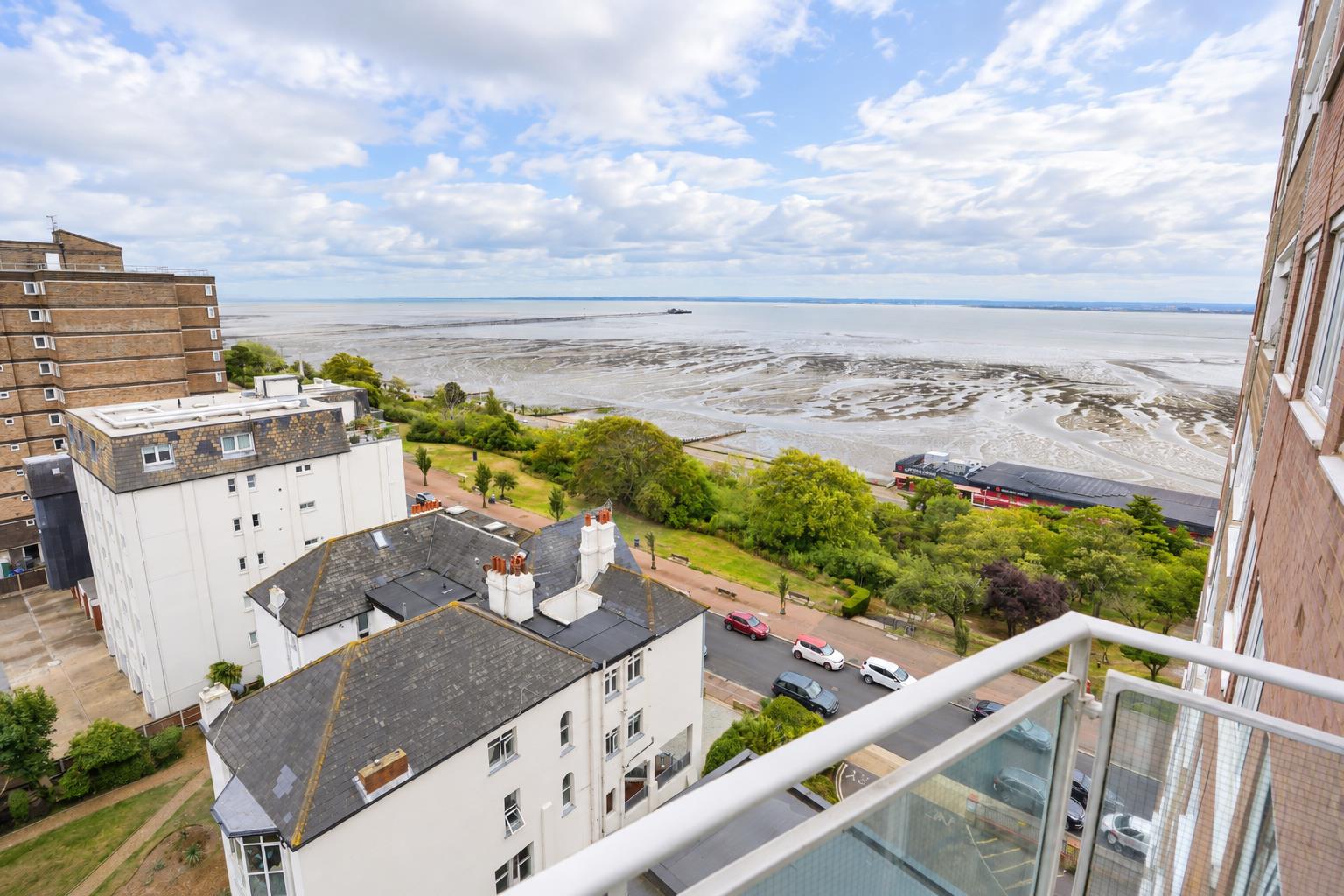 Tower Court, Flat 51, Westcliff Parade, Westcliff-On-Sea photo 2