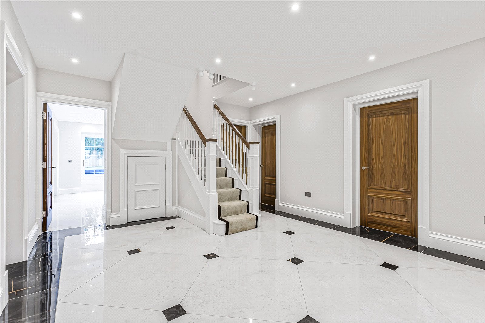 5 bedroom detached new house for sale 0