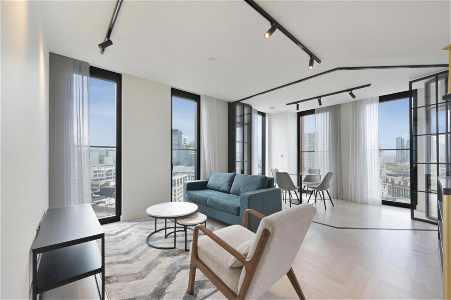 2 bedroom flat for sale 0