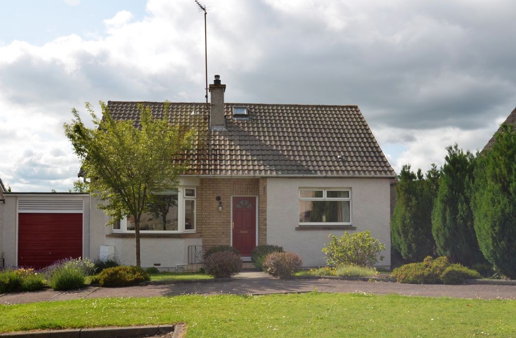 Free property report 11 Pendreich Grove, Bonnyrigg, EH19 2EH Chimnie