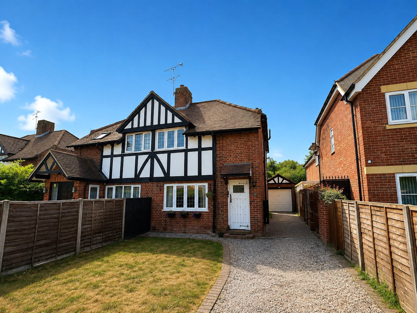 751, Bath Road, Maidenhead photo 4